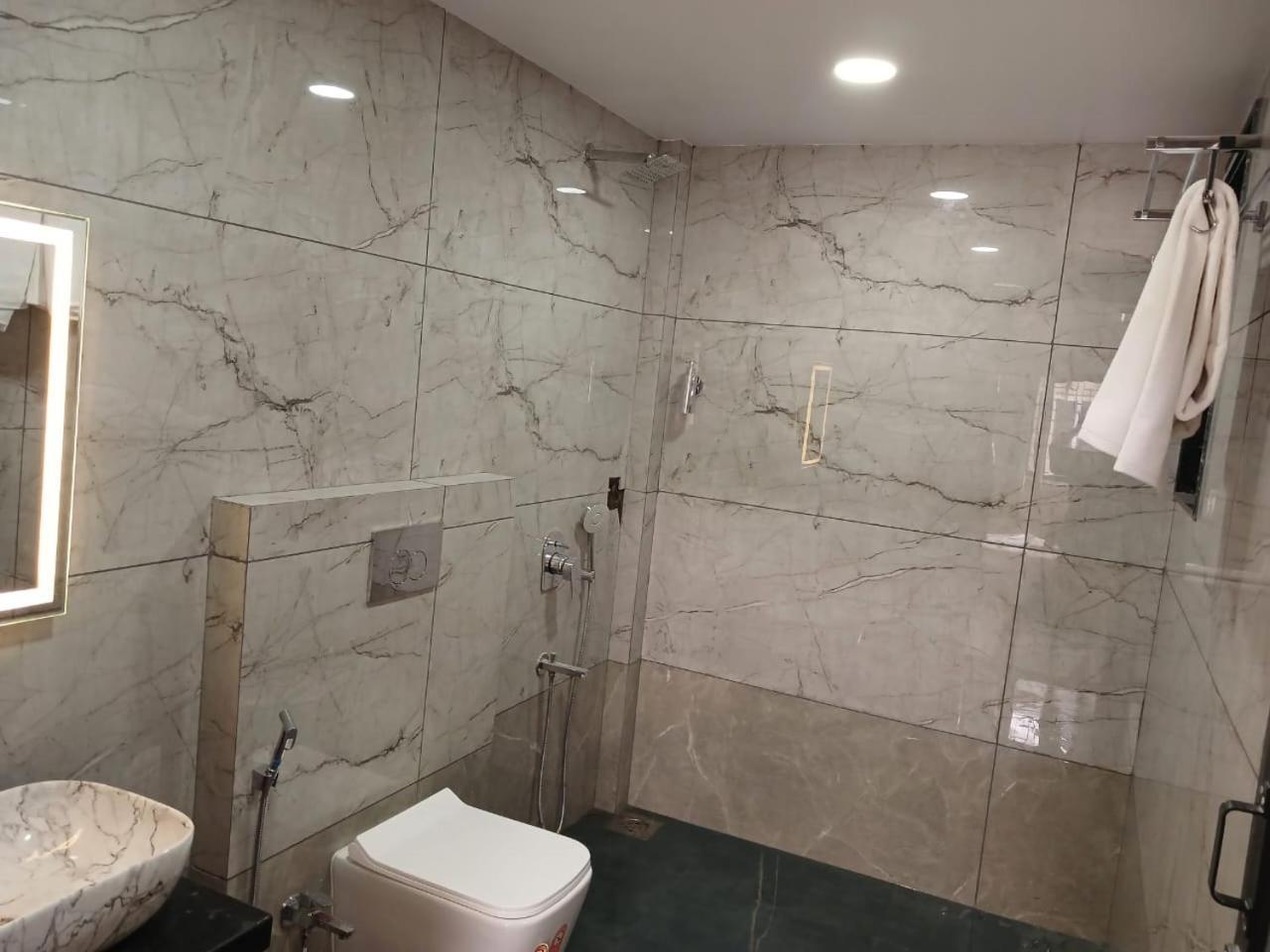 Mannat Villa With Swimming Pool And Garden Lonavala Ngoại thất bức ảnh